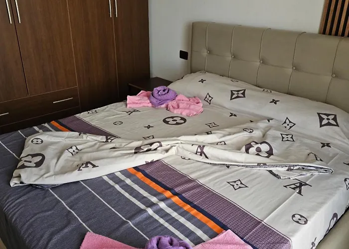 Alimaj Apartments Marina